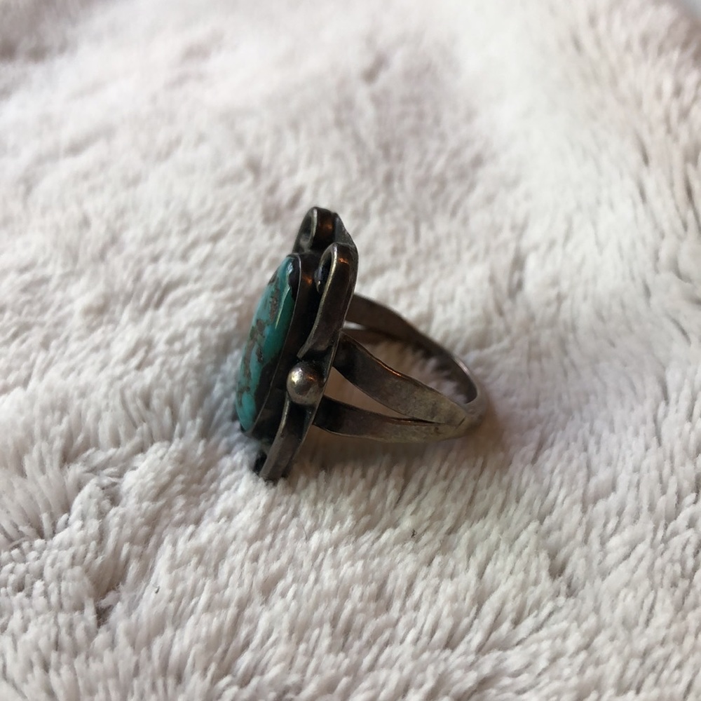 NATIVE AMERICAN Handmade Silver and Turquoise Ring Size 6 - Picture 3 of 5